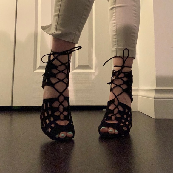 Sexy black high heels - Picture 7 of 10